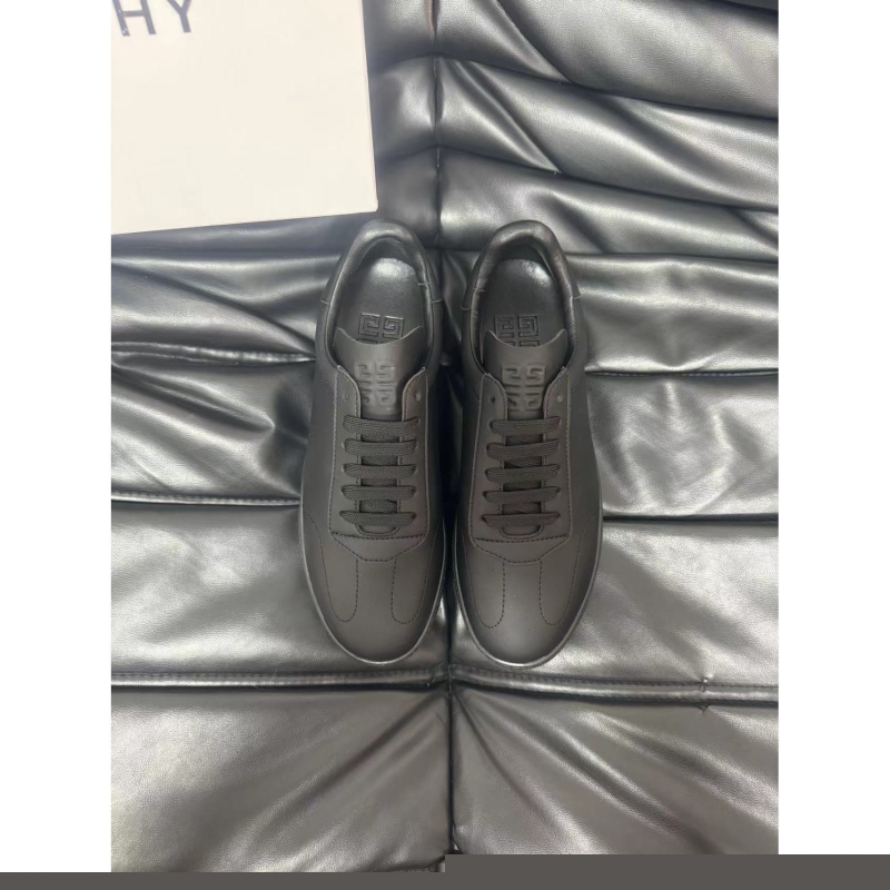 Givenchy Sneakers